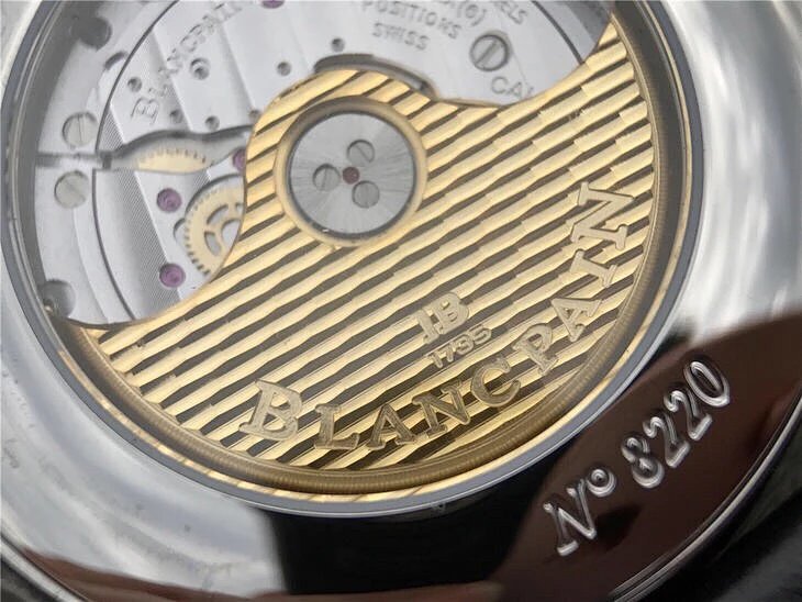 OM宝珀经典系列6654月相显示市面最高版本腕表，耗时长达20个月，攻克重重难关研发自制6654机芯，日期显示，星
