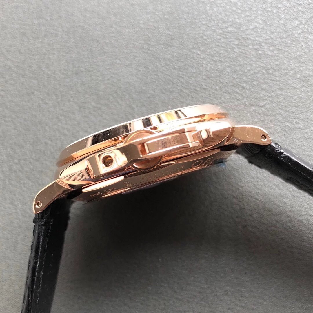 VS厂沛纳海pam908优雅典范红金腕表！一款适合亚洲手腕的红金腕表。42mm