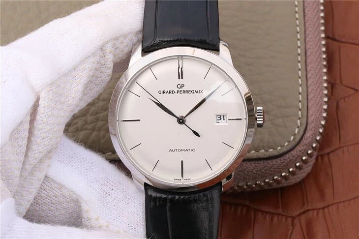 FK芝柏1966系列49525腕表。真正GP正品开模；可提供正品供客户对比拍照。玫瑰金与白色的搭配，塑造优雅的表身，烧蓝